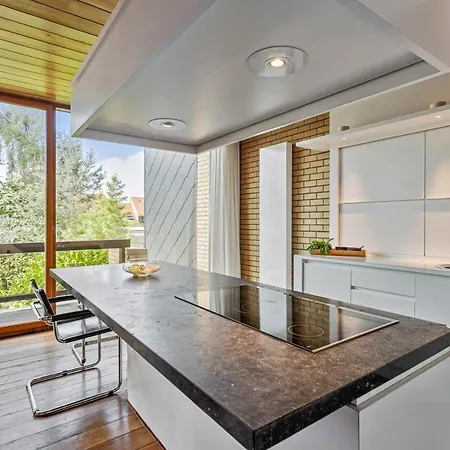 度假居 Huswell - Modernist Design House With Garden Near The